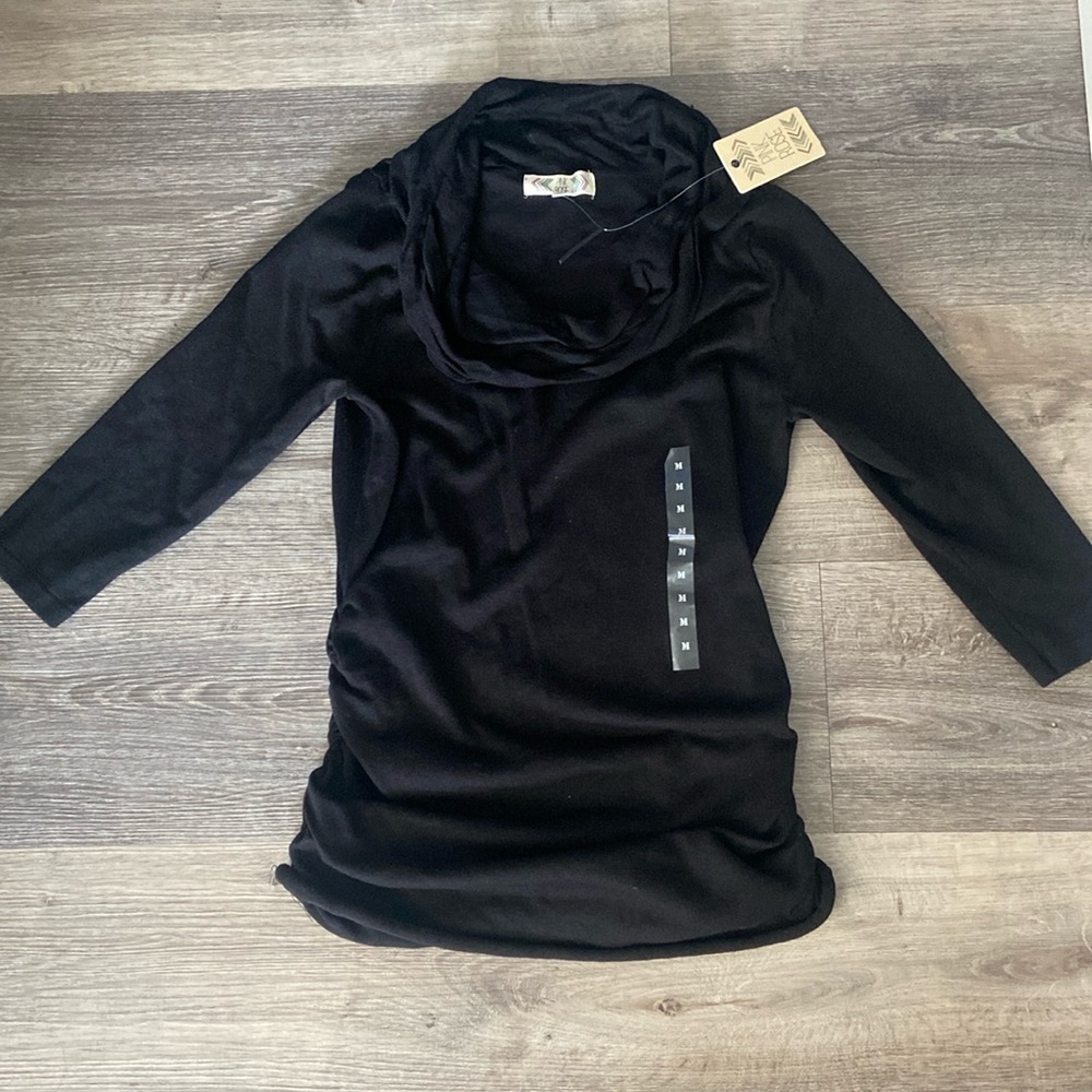 Pink Rose - Junior long black sweater - size M - NWT